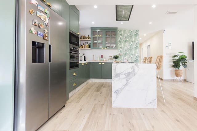 5 makuuhuone Huvila myytävänä paikassa Monóvar / Monóver mukana uima-altaan - 450 000 € (Ref: 9373645)