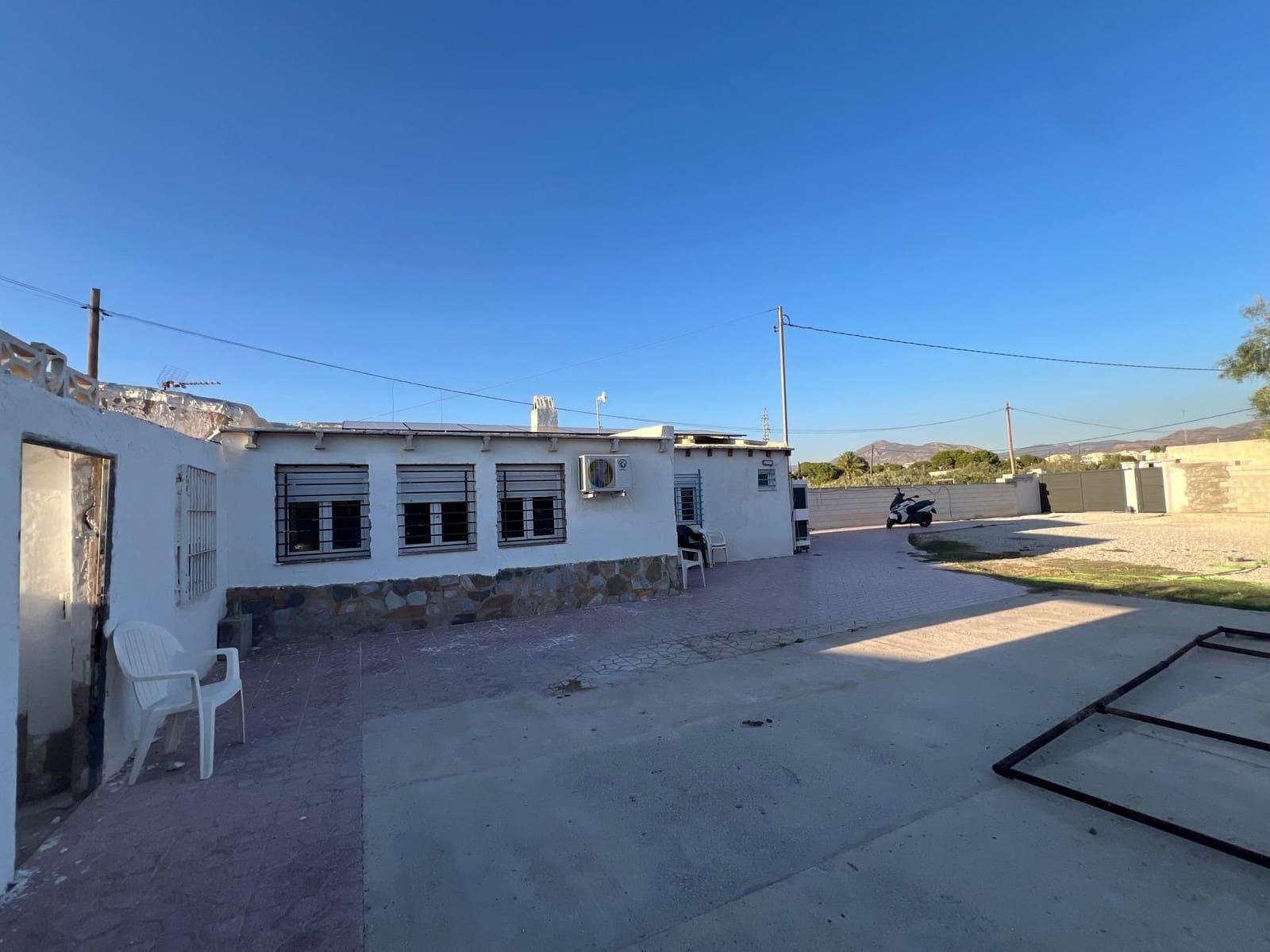 3 soverom Finca/Herregård til salgs i Elda - € 170 000 (Ref: 9379263)