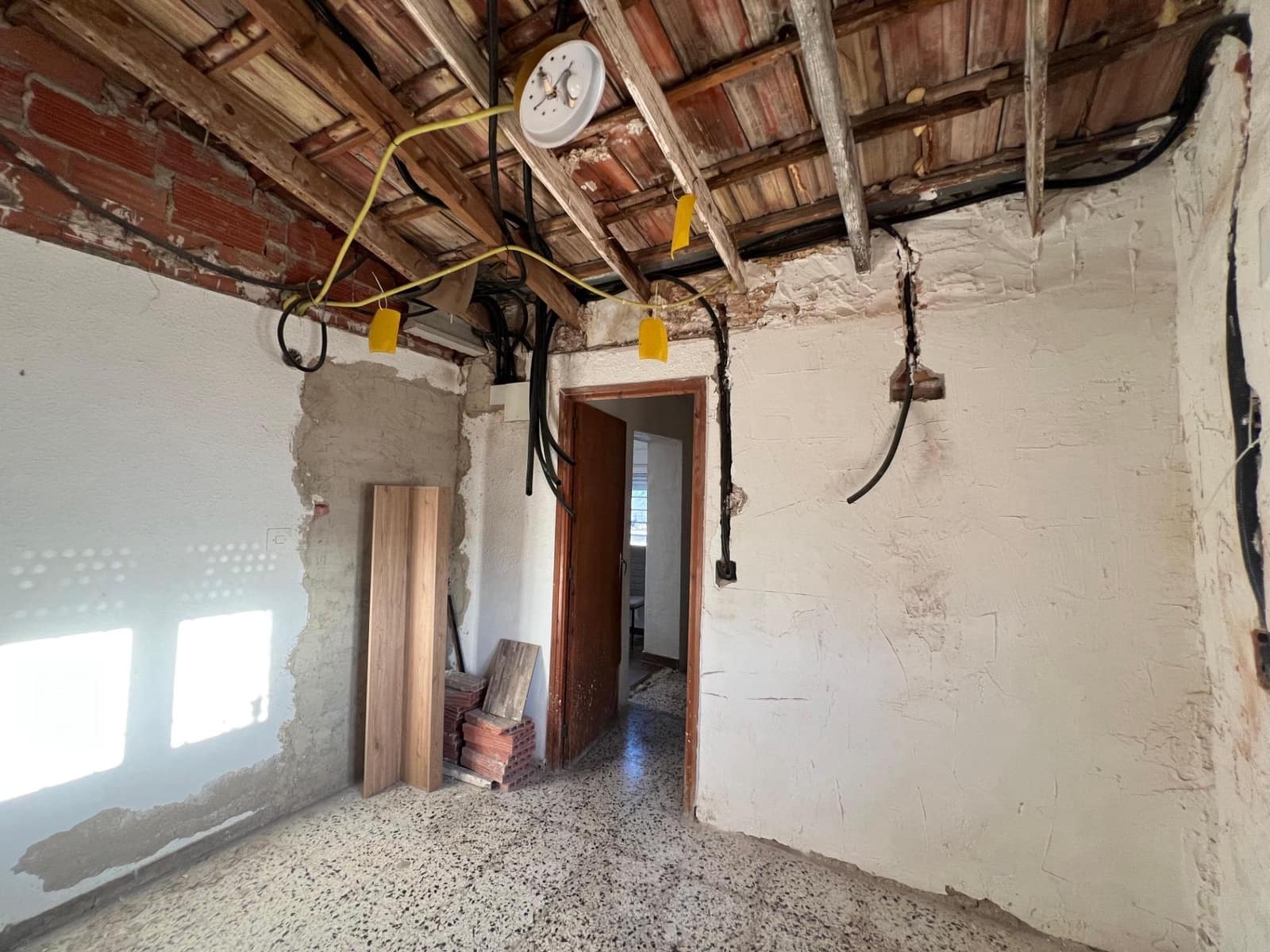 3 soverom Finca/Herregård til salgs i Elda - € 170 000 (Ref: 9379263)