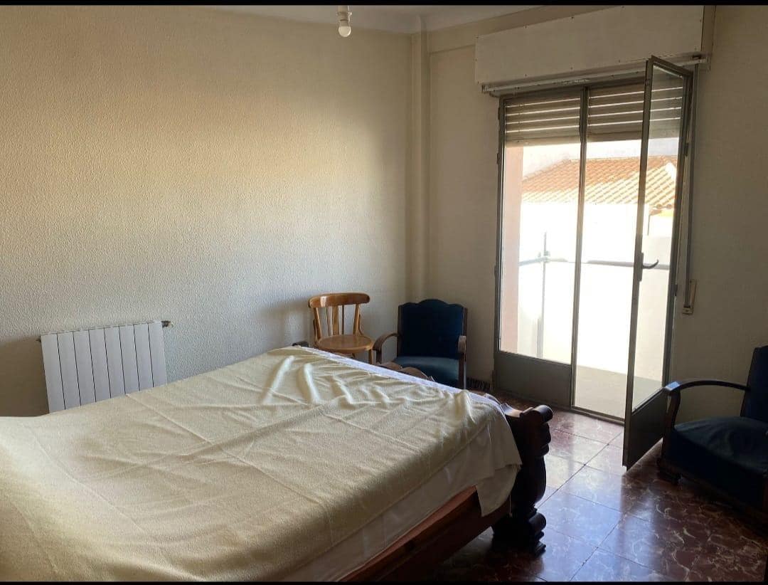 4 soverom Leilighet til salgs i Elda med garasje - € 105 000 (Ref: 9396237)