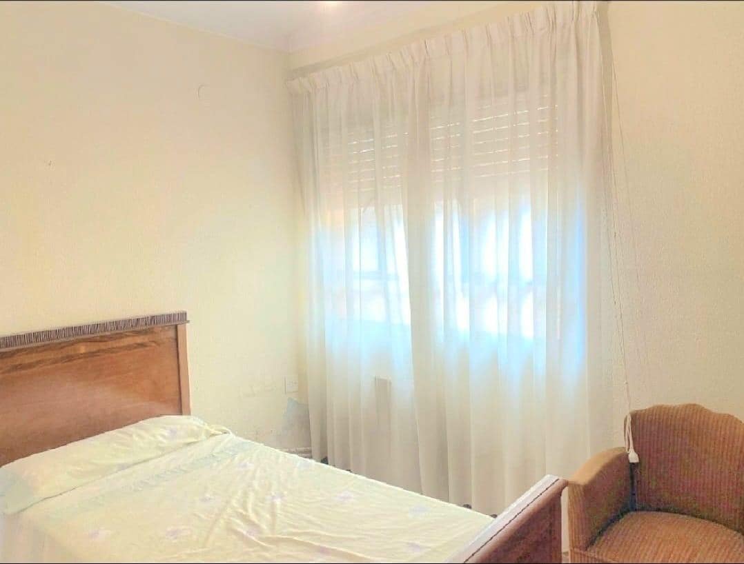 4 soverom Leilighet til salgs i Elda med garasje - € 105 000 (Ref: 9396237)