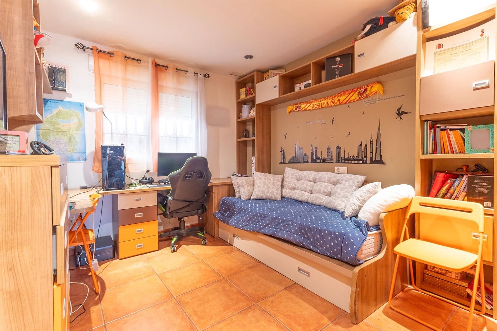 5 makuuhuone Bungalow myytävänä paikassa Monforte del Cid mukana uima-altaan 
autotalli - 280 000 € (Ref: 9403292)