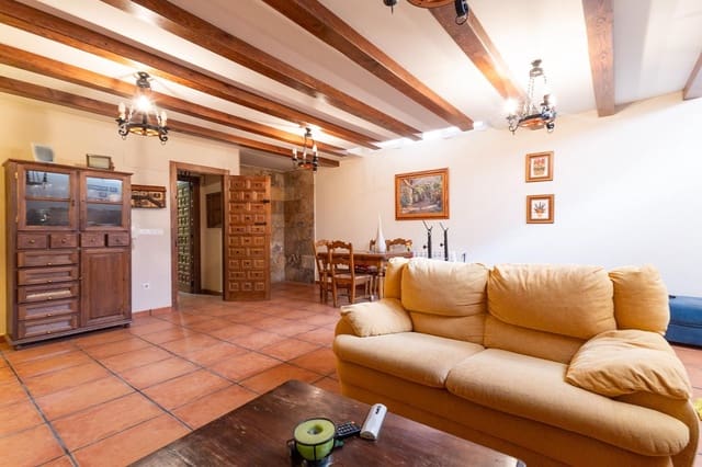 5 makuuhuone Bungalow myytävänä paikassa Monforte del Cid mukana uima-altaan 
autotalli - 280 000 € (Ref: 9403292)