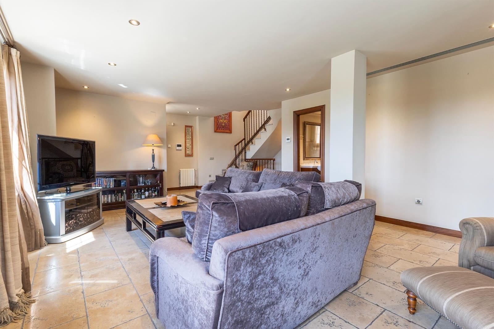 4 sypialnia Willa na sprzedaż w Petrel / Petrer z basenem - 430 000 € (Ref: 9403294)