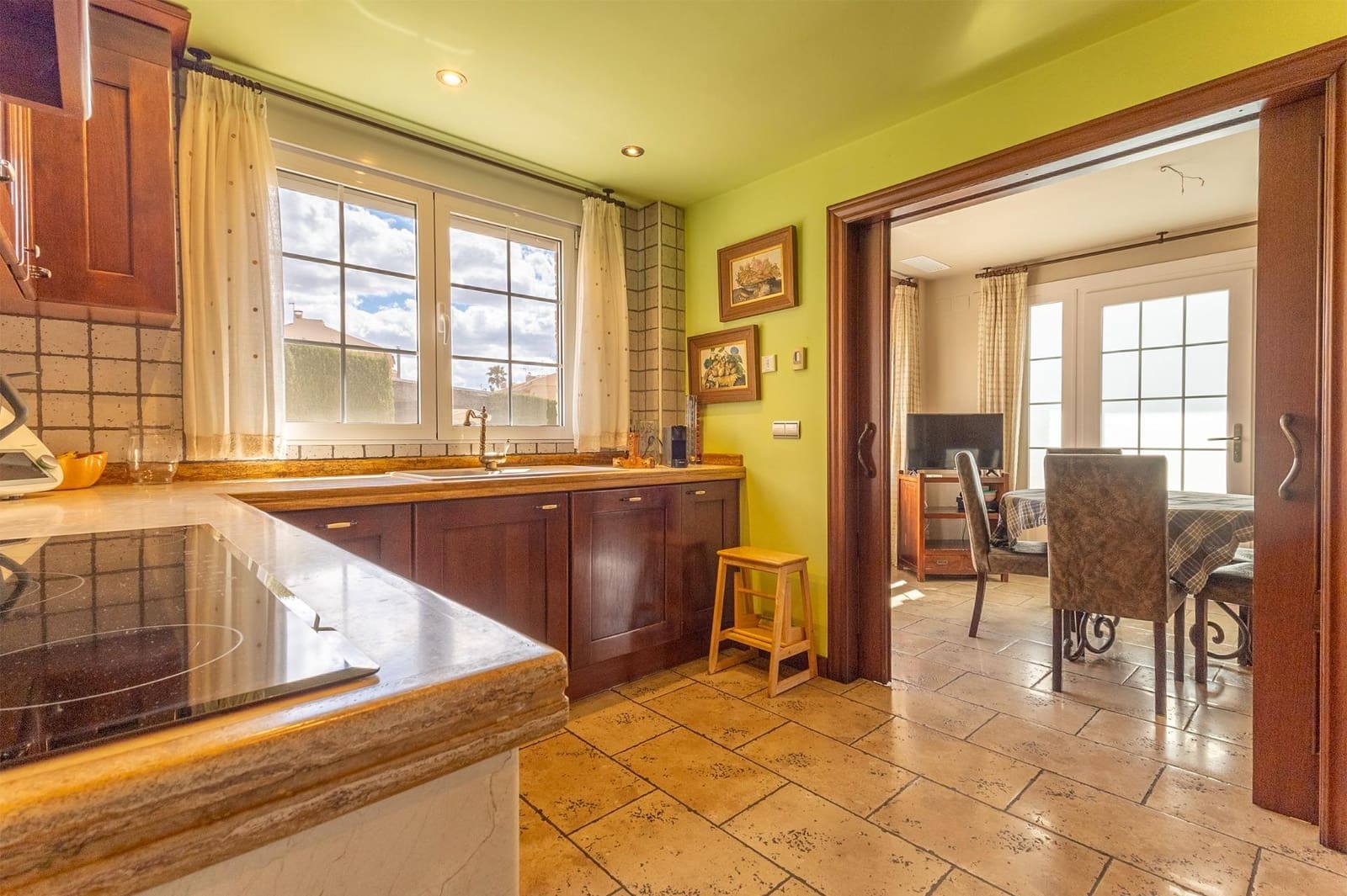 4 sypialnia Willa na sprzedaż w Petrel / Petrer z basenem - 430 000 € (Ref: 9403294)