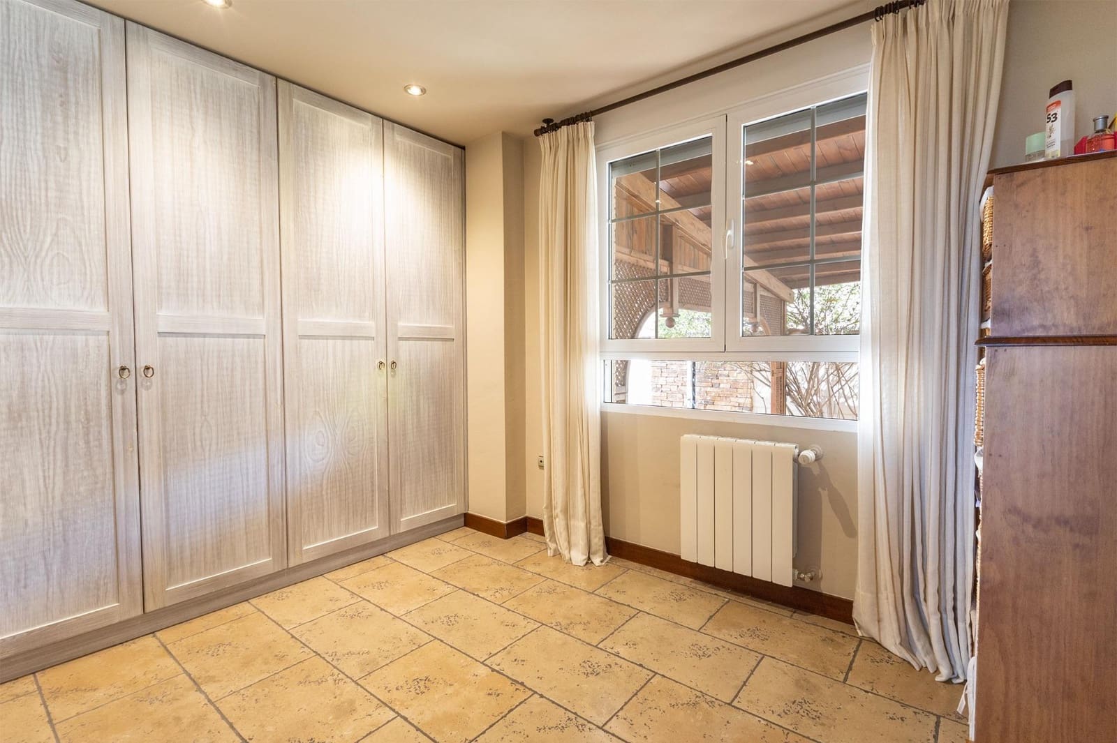 4 sypialnia Willa na sprzedaż w Petrel / Petrer z basenem - 430 000 € (Ref: 9403294)