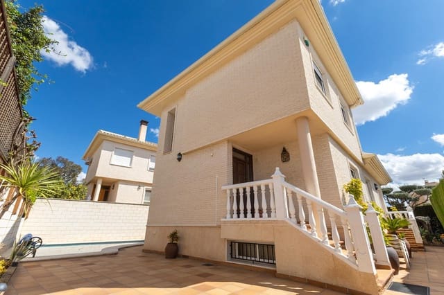 4 makuuhuone Huvila myytävänä paikassa Petrel / Petrer mukana uima-altaan - 430 000 € (Ref: 9403294)