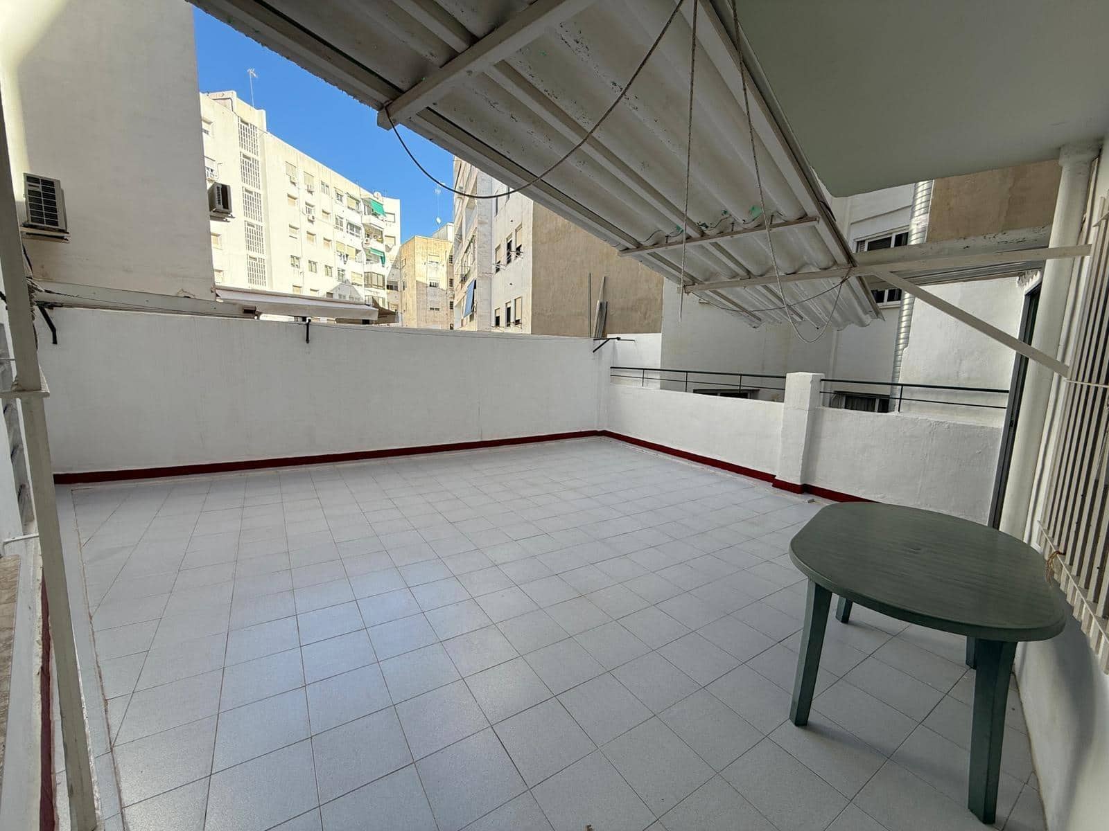 4 soveværelse Lejlighed til salg i Alicante by - € 256.500 (Ref: 9403295)