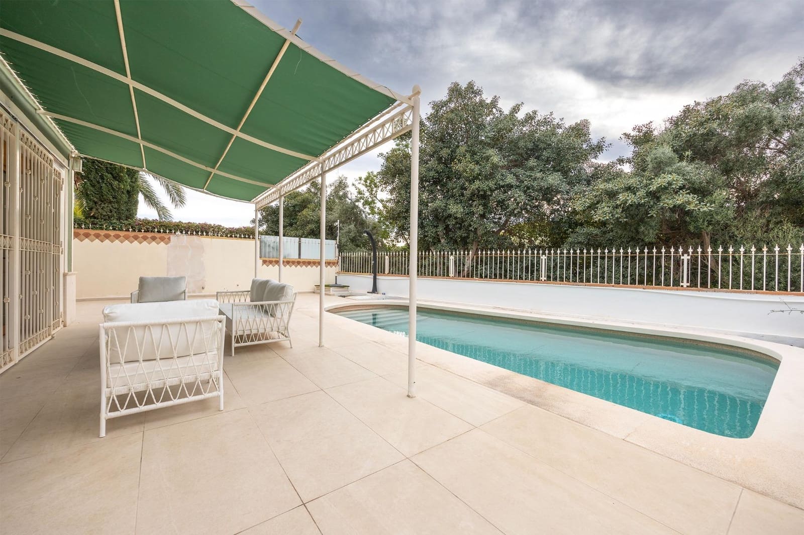 5 bedroom Villa for sale in Alicante / Alacant city with pool garage - € 1,295,000 (Ref: 9431024)