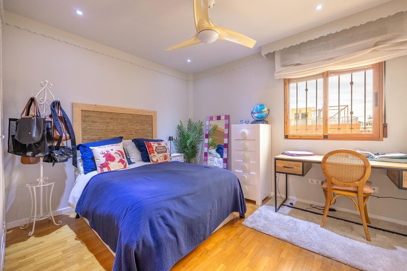 5 bedroom Villa for sale in Alicante / Alacant city with pool garage - € 1,295,000 (Ref: 9431024)