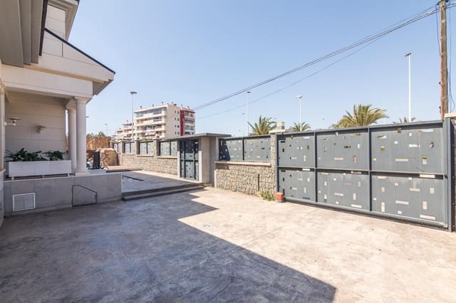 4 bedroom Villa for sale in Arenales del Sol, Elche / Elx with pool garage - € 1,700,000 (Ref: 9468589)