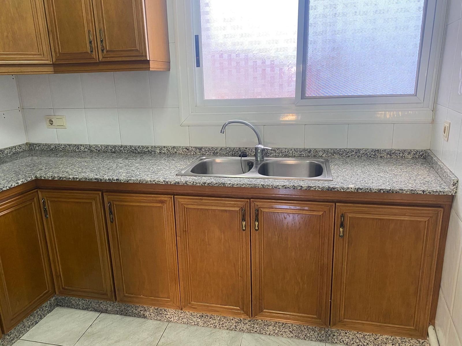 Apartamento de 6 habitaciones en Petrel / Petrer en venta - 104.500 € (Ref: 9468591)