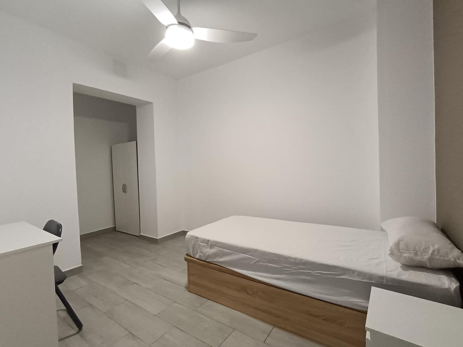 3 bedroom Flat for rent in Alicante / Alacant city - € 300 (Ref: 9485360)