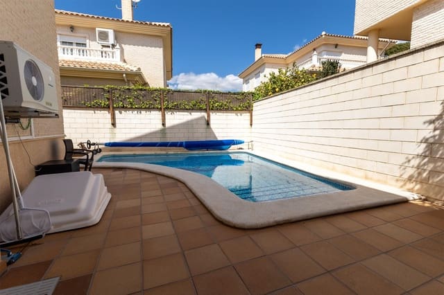 4 bedroom Villa for sale in Petrel / Petrer with pool - € 430,000 (Ref: 9502619)
