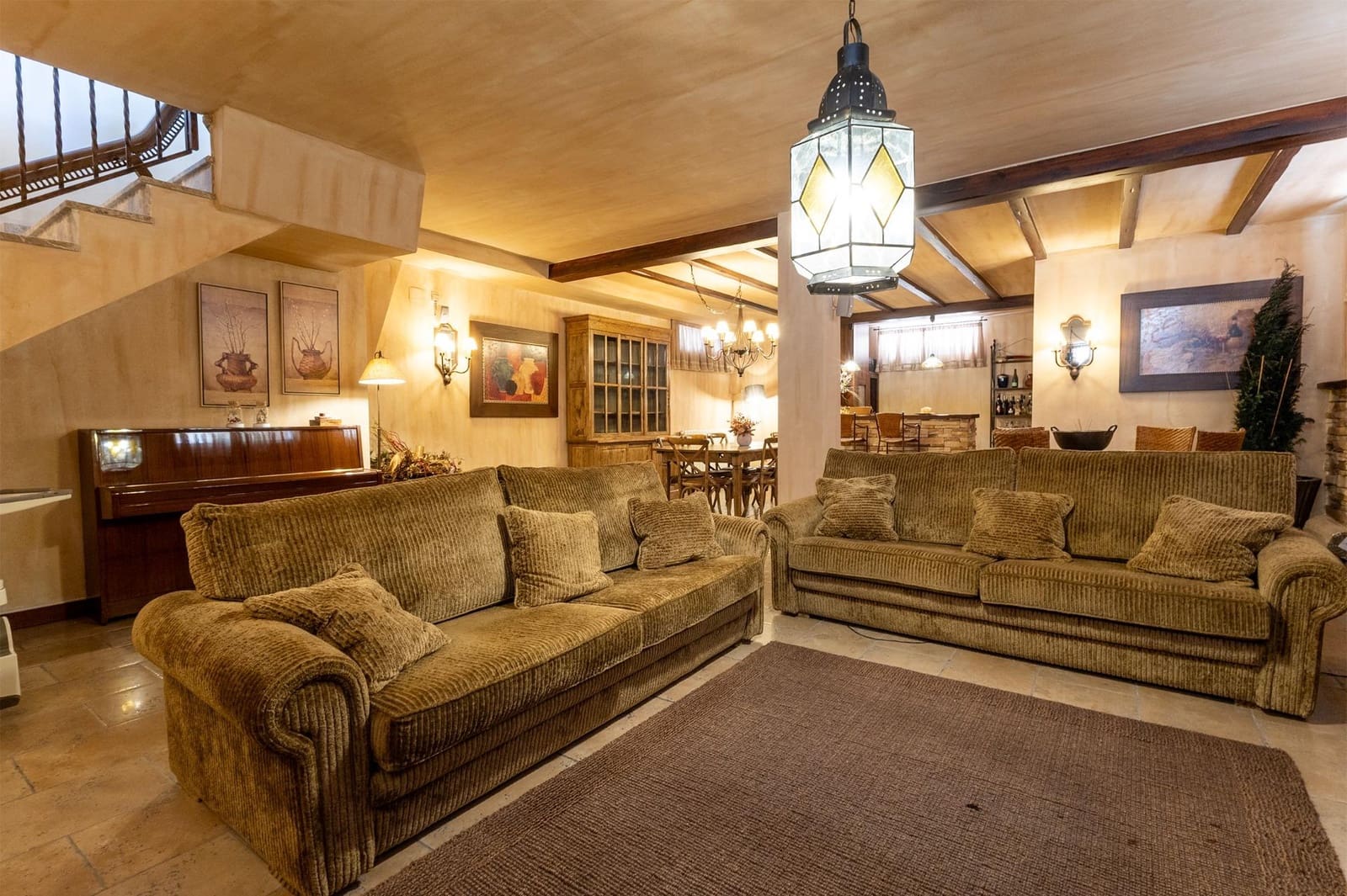 4 bedroom Villa for sale in Petrel / Petrer with pool - € 430,000 (Ref: 9502619)