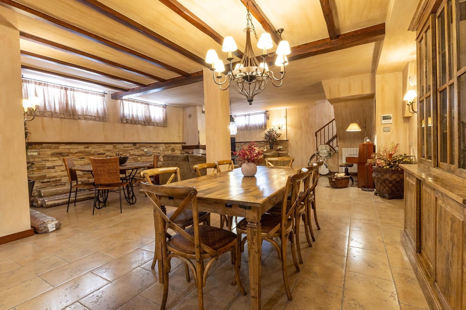 4 bedroom Villa for sale in Petrel / Petrer with pool - € 430,000 (Ref: 9502619)