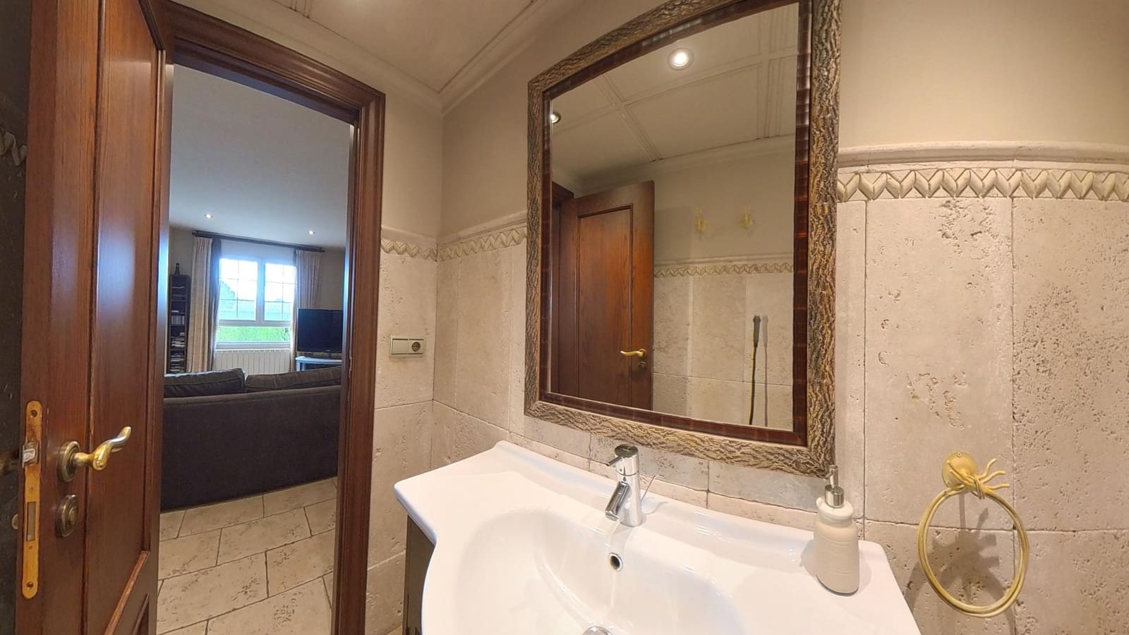 4 bedroom Villa for sale in Petrel / Petrer with pool - € 430,000 (Ref: 9502619)