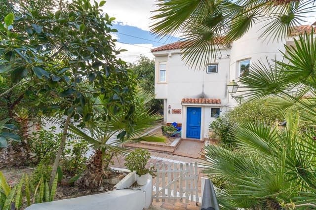 6 slaapkamer Villa te koop in El Campello met garage - € 695.000 (Ref: 9502620)