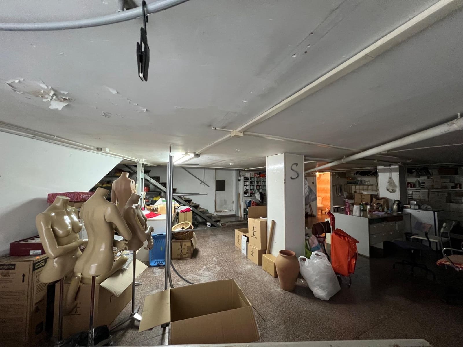 Commercieel te koop in Elda - € 81.000 (Ref: 9502621)