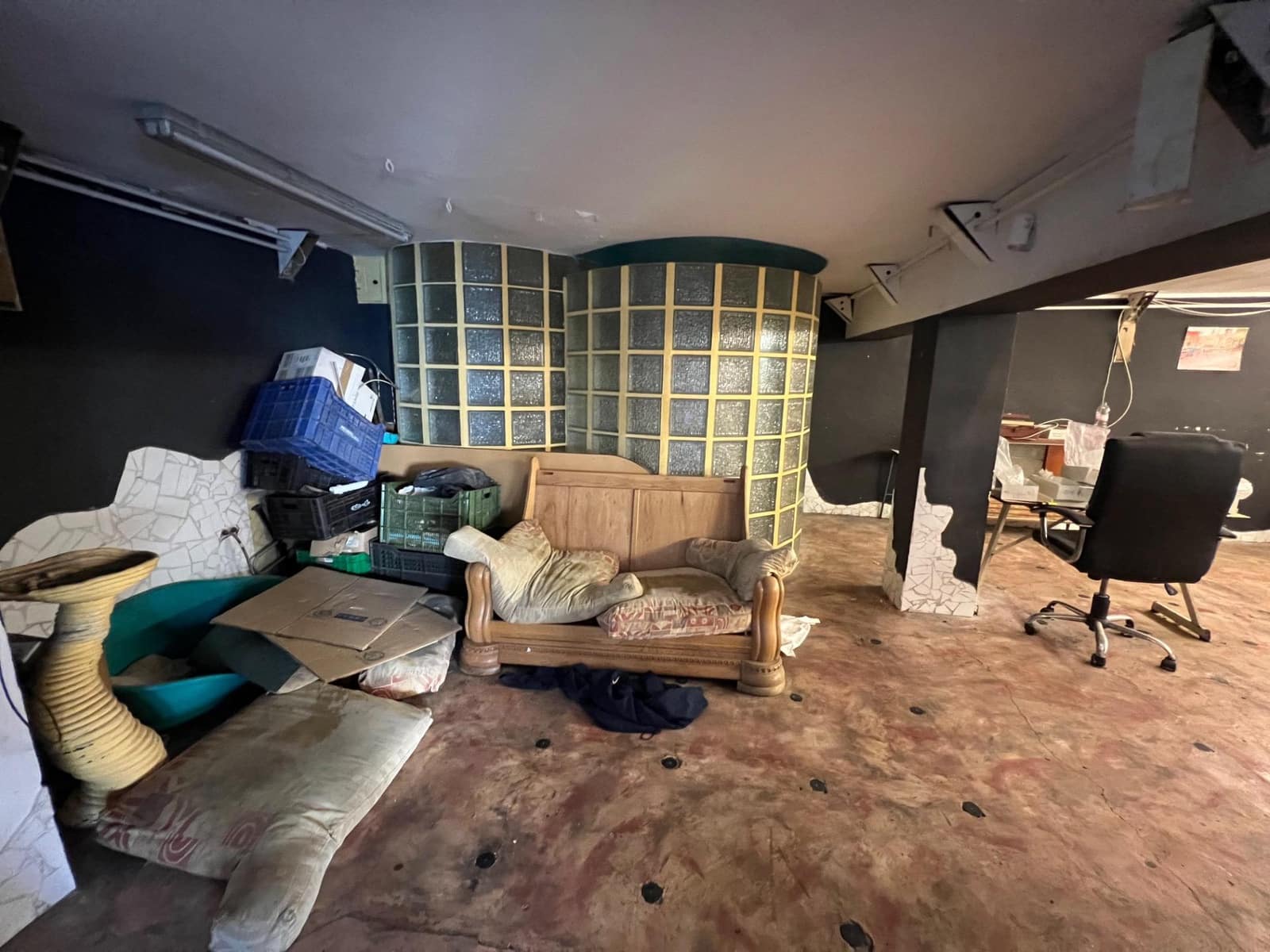 Commercieel te koop in Elda - € 81.000 (Ref: 9502621)