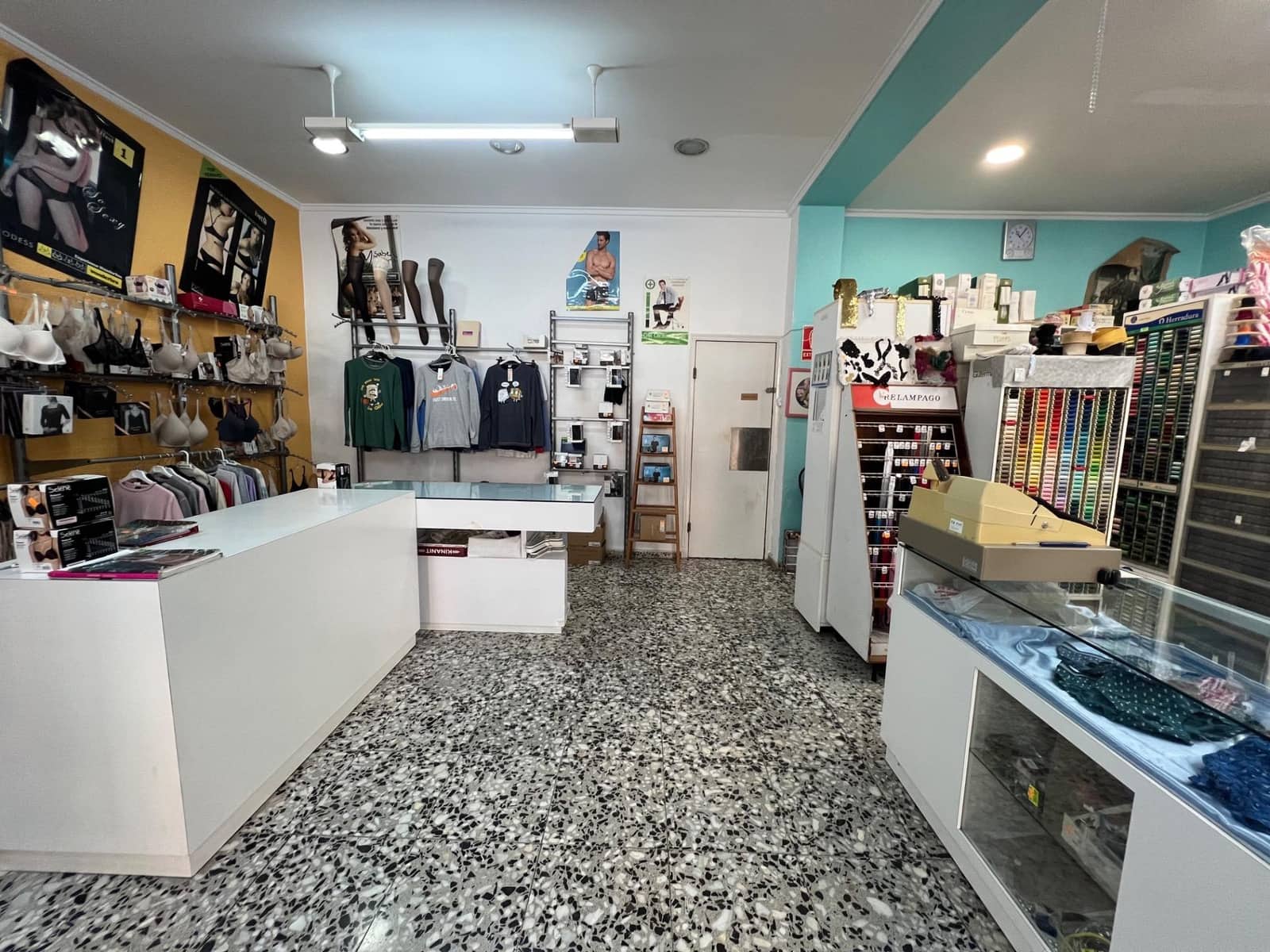 Commercieel te koop in Elda - € 81.000 (Ref: 9502621)