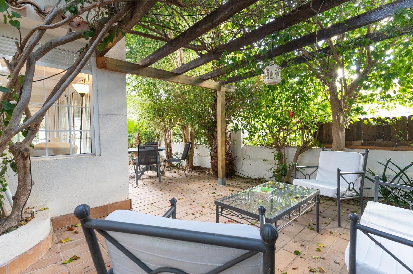 6 bedroom Villa for sale in El Campello with garage - € 695,000 (Ref: 9502623)