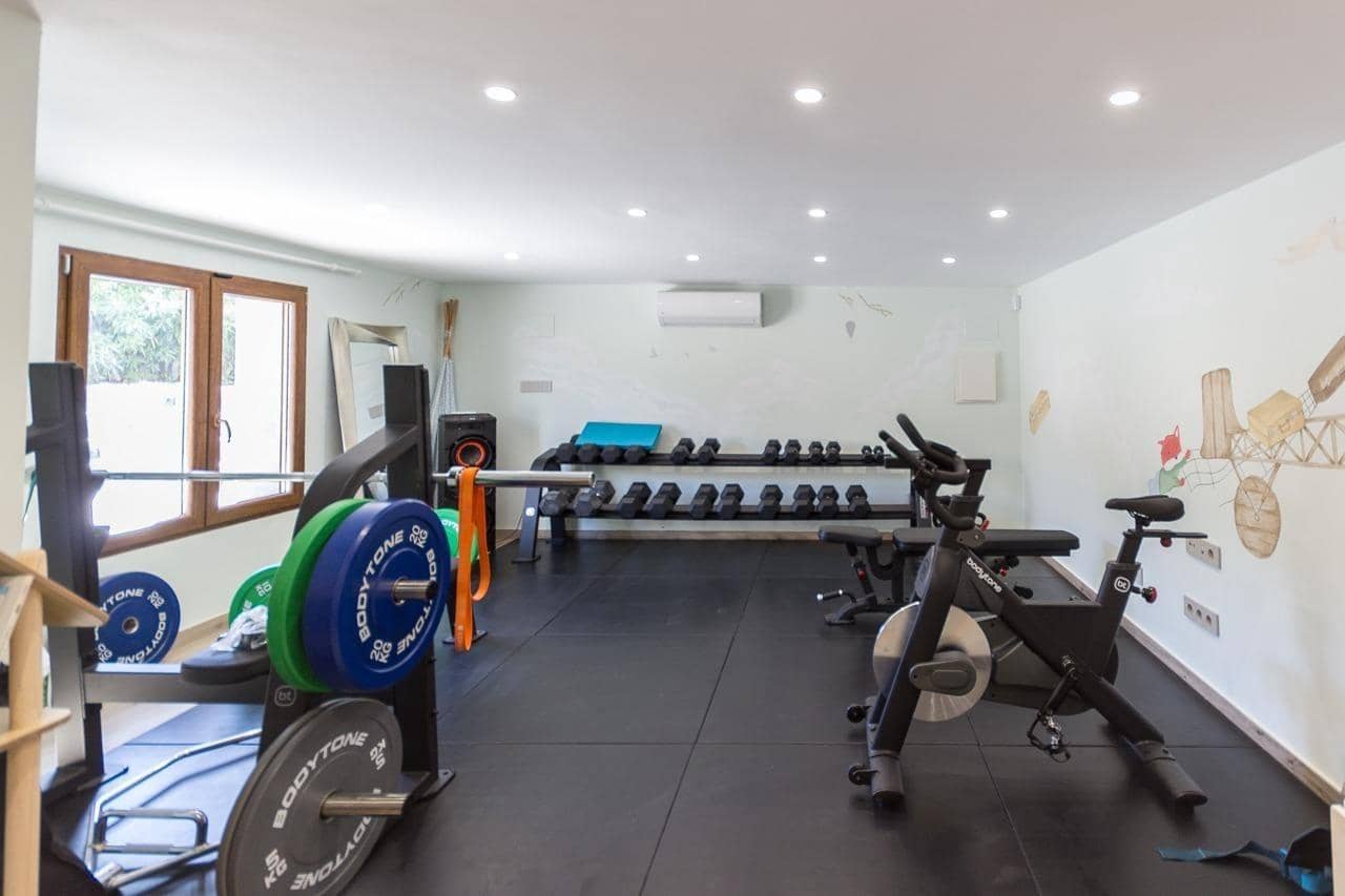 Chalet de 5 habitaciones en Monóvar / Monóver en venta con piscina - 419.000 € (Ref: 9502626)