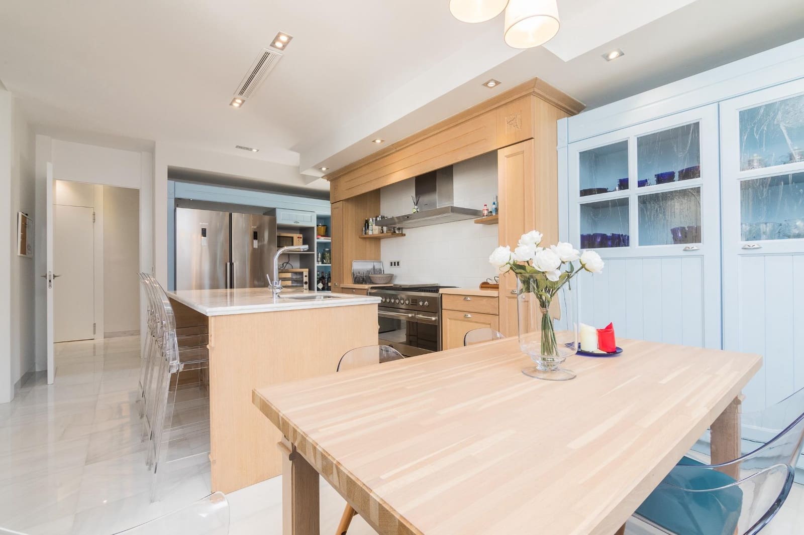 4 soveværelse Villa til salg i Arenales del Sol med swimmingpool garage - € 1.700.000 (Ref: 9502627)