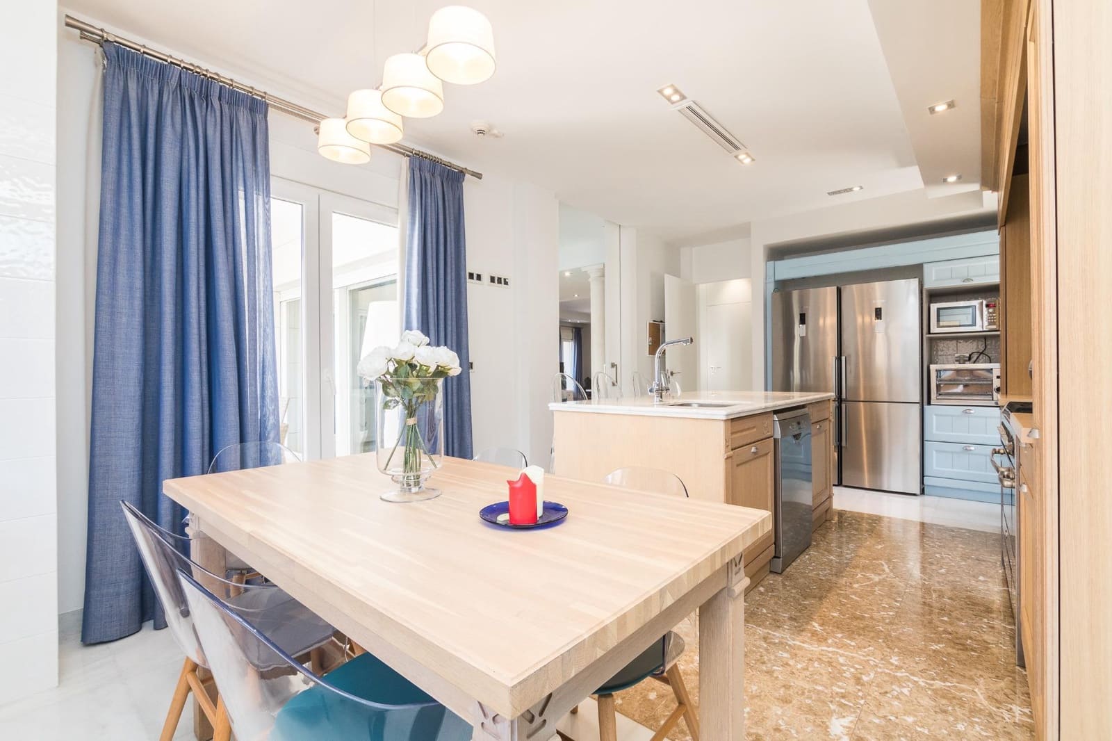 4 soveværelse Villa til salg i Arenales del Sol med swimmingpool garage - € 1.700.000 (Ref: 9502627)