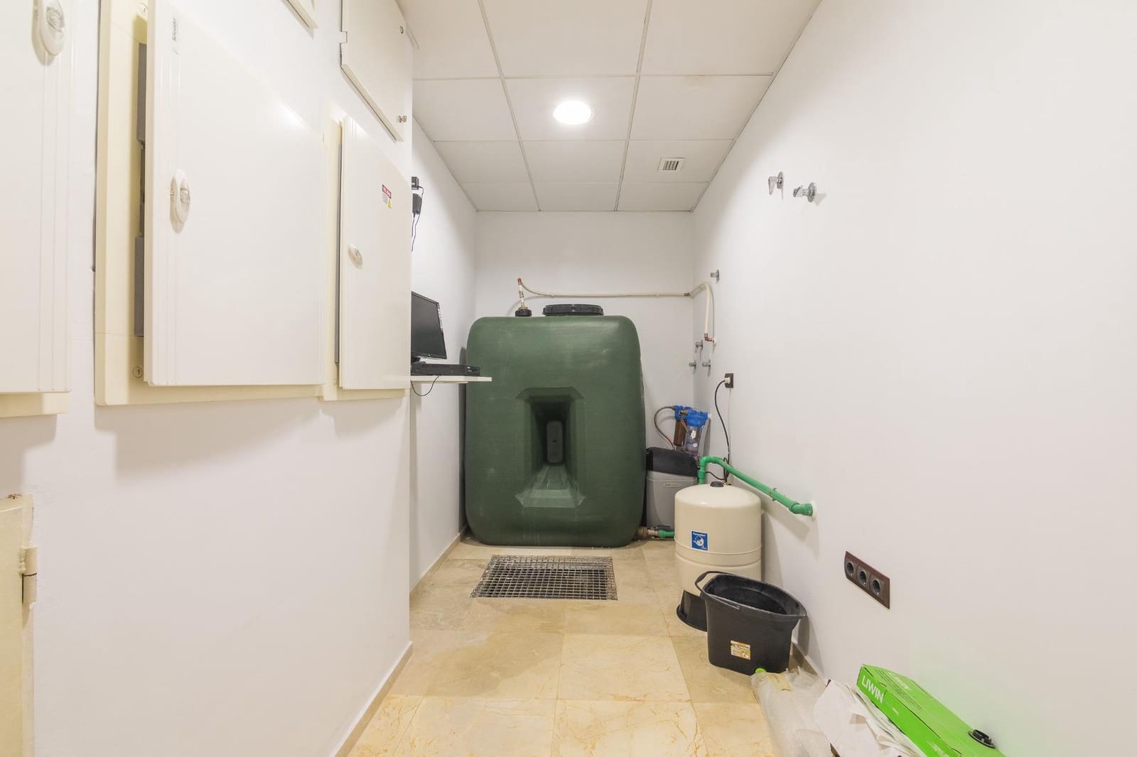 4 soveværelse Villa til salg i Arenales del Sol med swimmingpool garage - € 1.700.000 (Ref: 9502627)