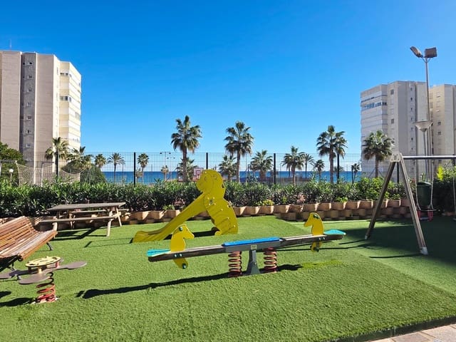 3 makuuhuone Asunto myytävänä paikassa Alicante kaupunki mukana uima-altaan - 375 000 € (Ref: 9502633)