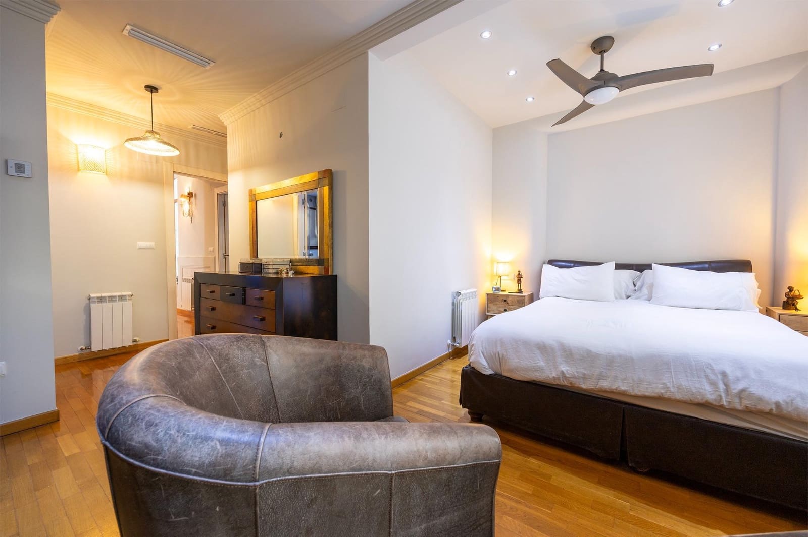 5 soveværelse Villa til salg i Alicante by med swimmingpool garage - € 1.295.000 (Ref: 9502634)