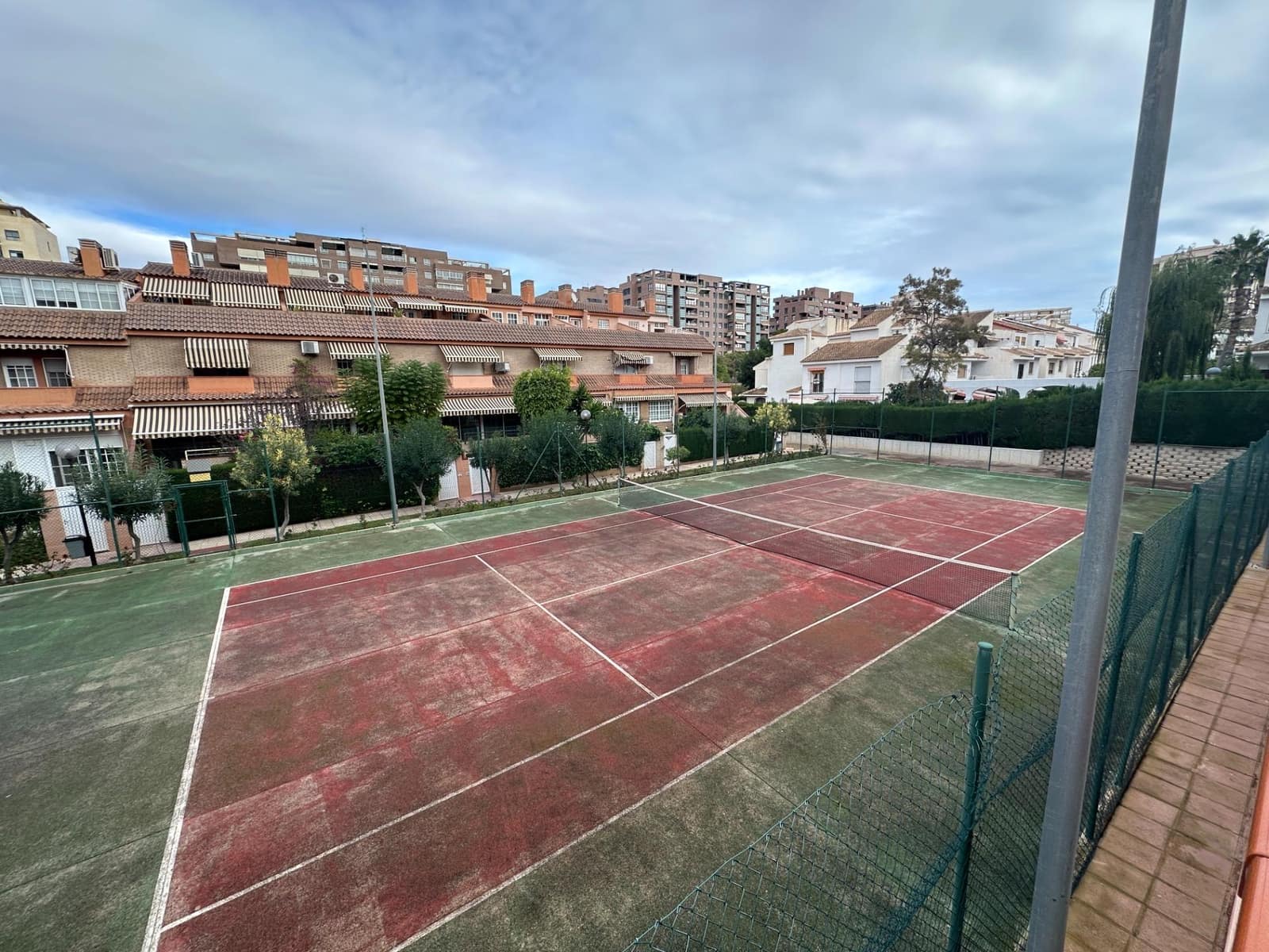 4 Zimmer Reihenhaus zu verkaufen in Playa de San Juan mit Pool Garage - 499.000 € (Ref: 9502638)