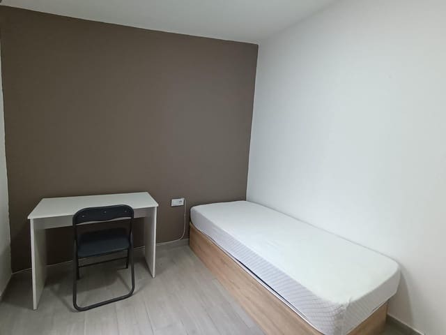 3 sypialnia Apartament do wynajęcia w Benalúa, Miasto Alicante / Alacant - 300 € (Ref: 9502709)