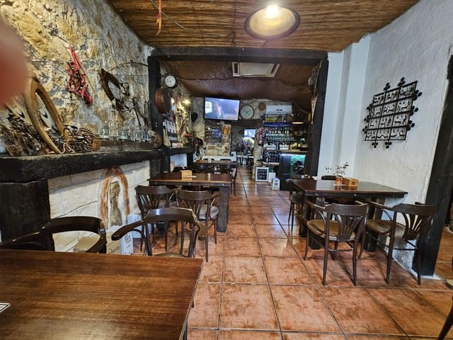 3 bedroom Restaurant/Bar for sale in Elda - € 149,500 (Ref: 9502711)