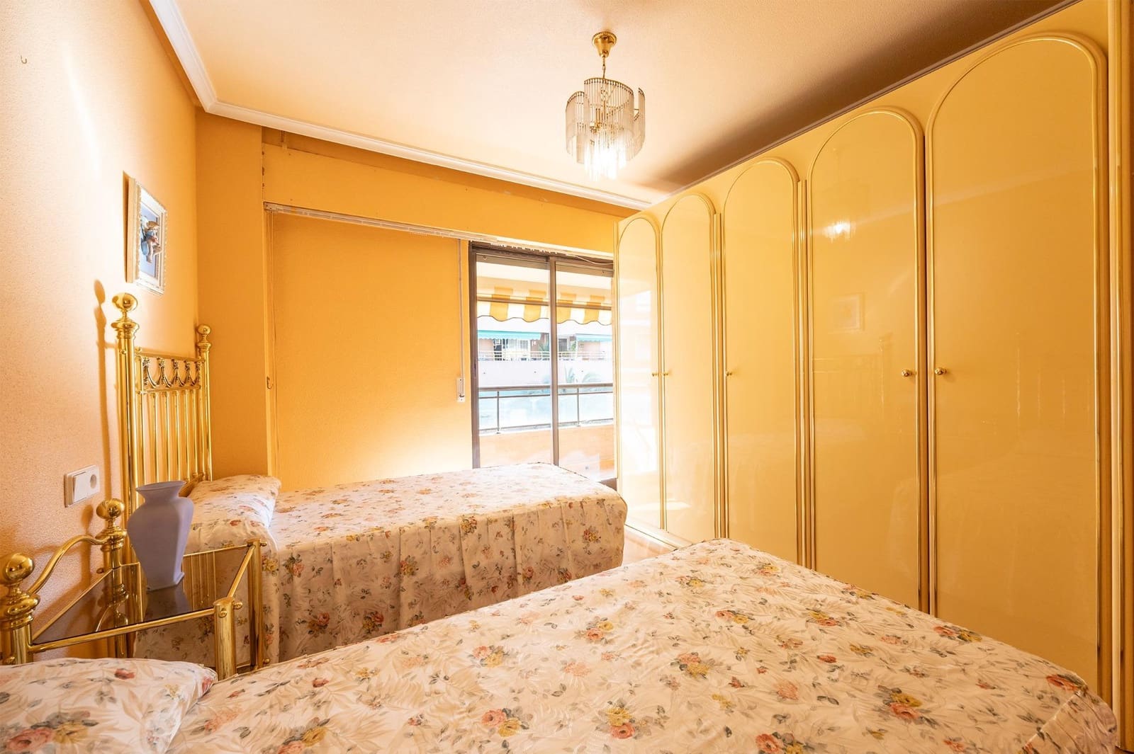 4 makuuhuone Asunto myytävänä paikassa Alicante kaupunki mukana 
autotalli - 425 000 € (Ref: 9504493)