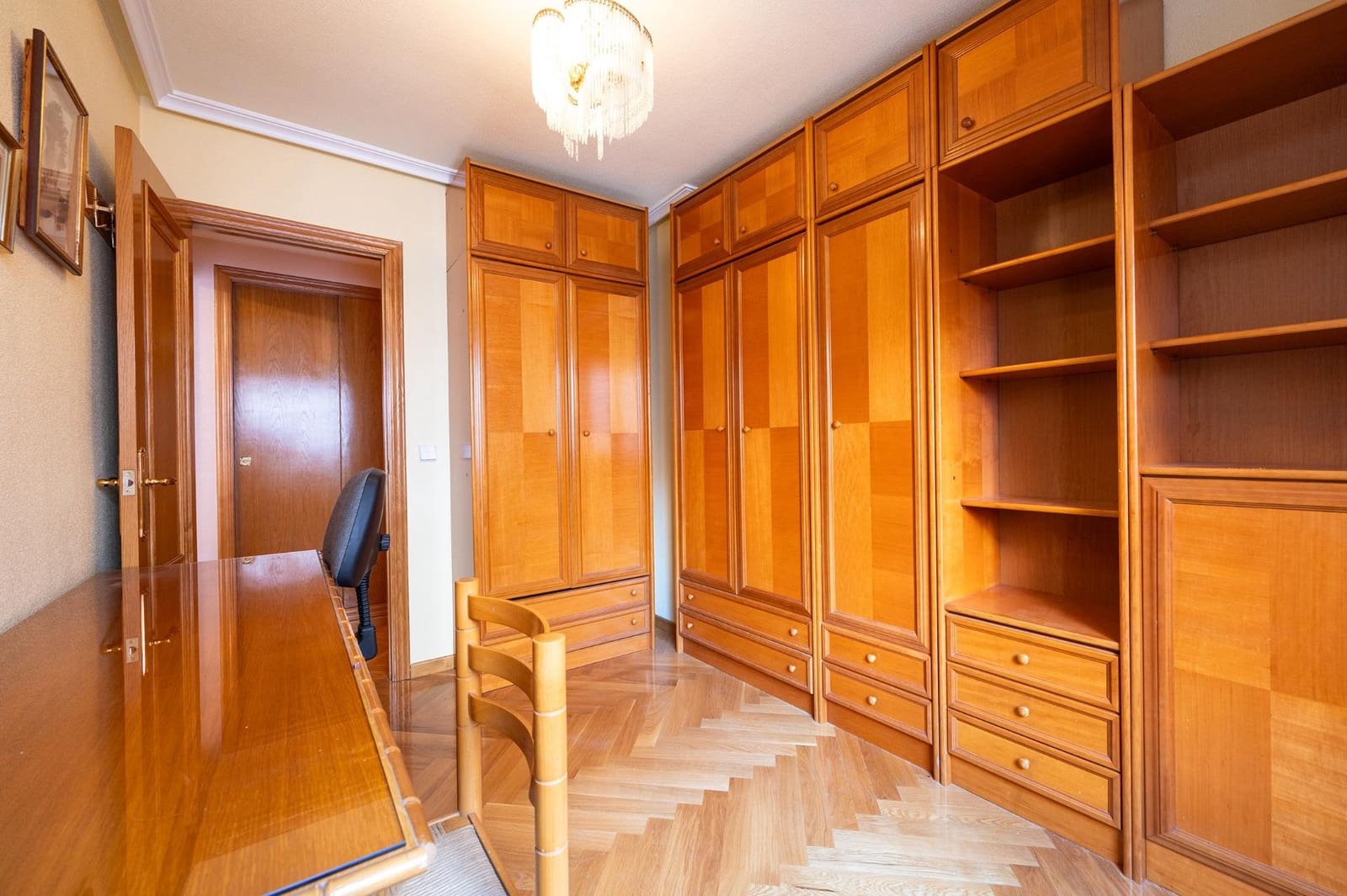 4 makuuhuone Asunto myytävänä paikassa Alicante kaupunki mukana 
autotalli - 425 000 € (Ref: 9504493)