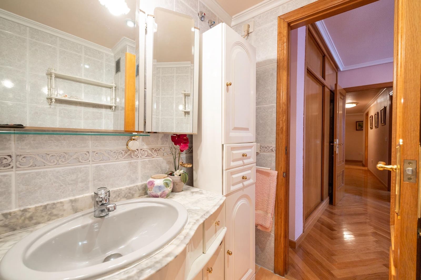 4 makuuhuone Asunto myytävänä paikassa Alicante kaupunki mukana 
autotalli - 425 000 € (Ref: 9504493)