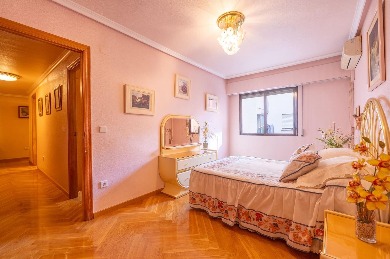 4 makuuhuone Asunto myytävänä paikassa Alicante kaupunki mukana 
autotalli - 425 000 € (Ref: 9504493)