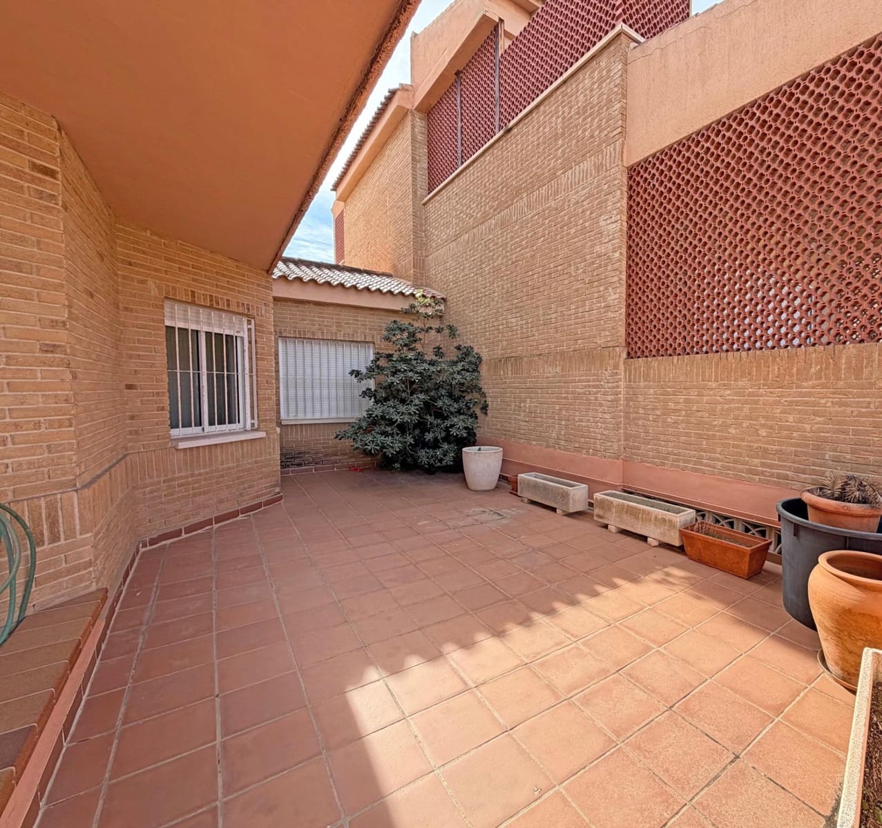 5 makuuhuone Huvila myytävänä paikassa Playa de San Juan mukana uima-altaan 
autotalli - 825 000 € (Ref: 9513602)