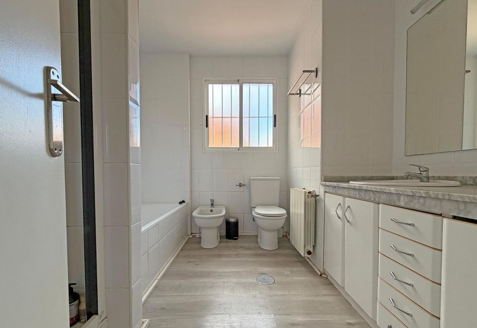 5 makuuhuone Huvila myytävänä paikassa Playa de San Juan mukana uima-altaan 
autotalli - 825 000 € (Ref: 9513602)