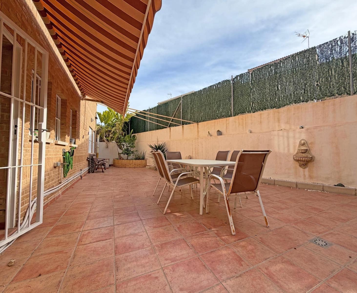 5 makuuhuone Huvila myytävänä paikassa Playa de San Juan mukana uima-altaan 
autotalli - 825 000 € (Ref: 9513602)