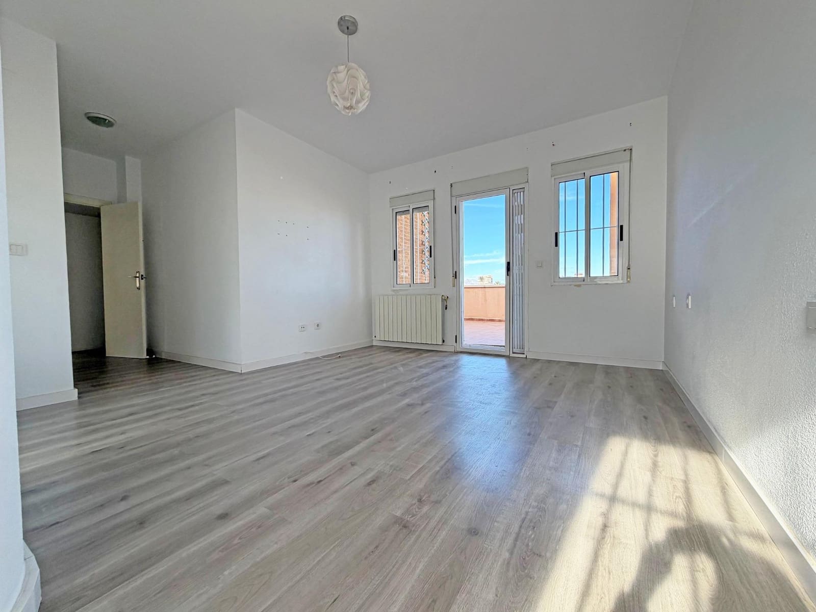 5 makuuhuone Huvila myytävänä paikassa Playa de San Juan mukana uima-altaan 
autotalli - 825 000 € (Ref: 9513602)