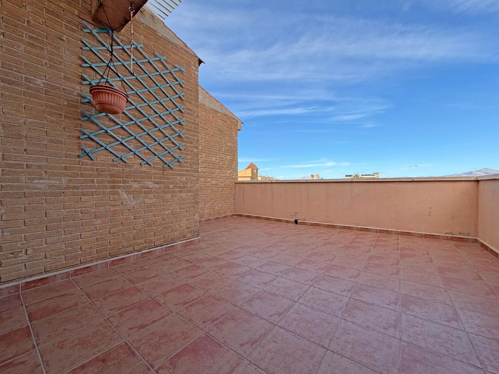 5 makuuhuone Huvila myytävänä paikassa Playa de San Juan mukana uima-altaan 
autotalli - 825 000 € (Ref: 9513602)