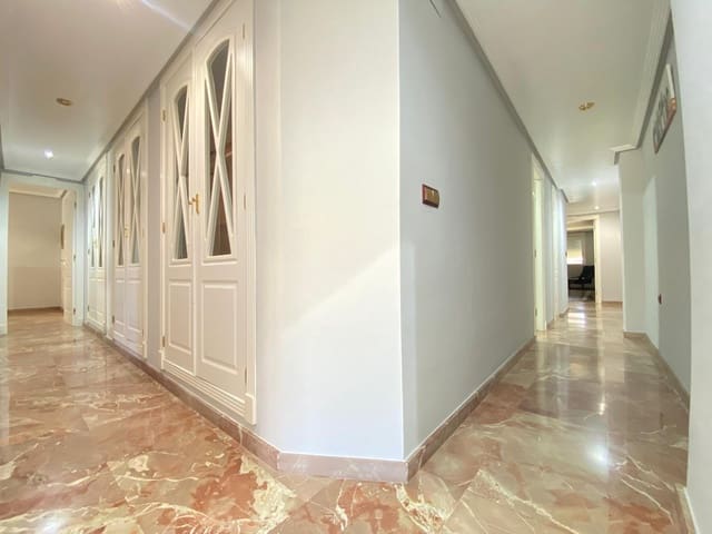 4 camera da letto Appartamento in vendita in Alicante città con garage - 350.000 € (Rif: 9519219)