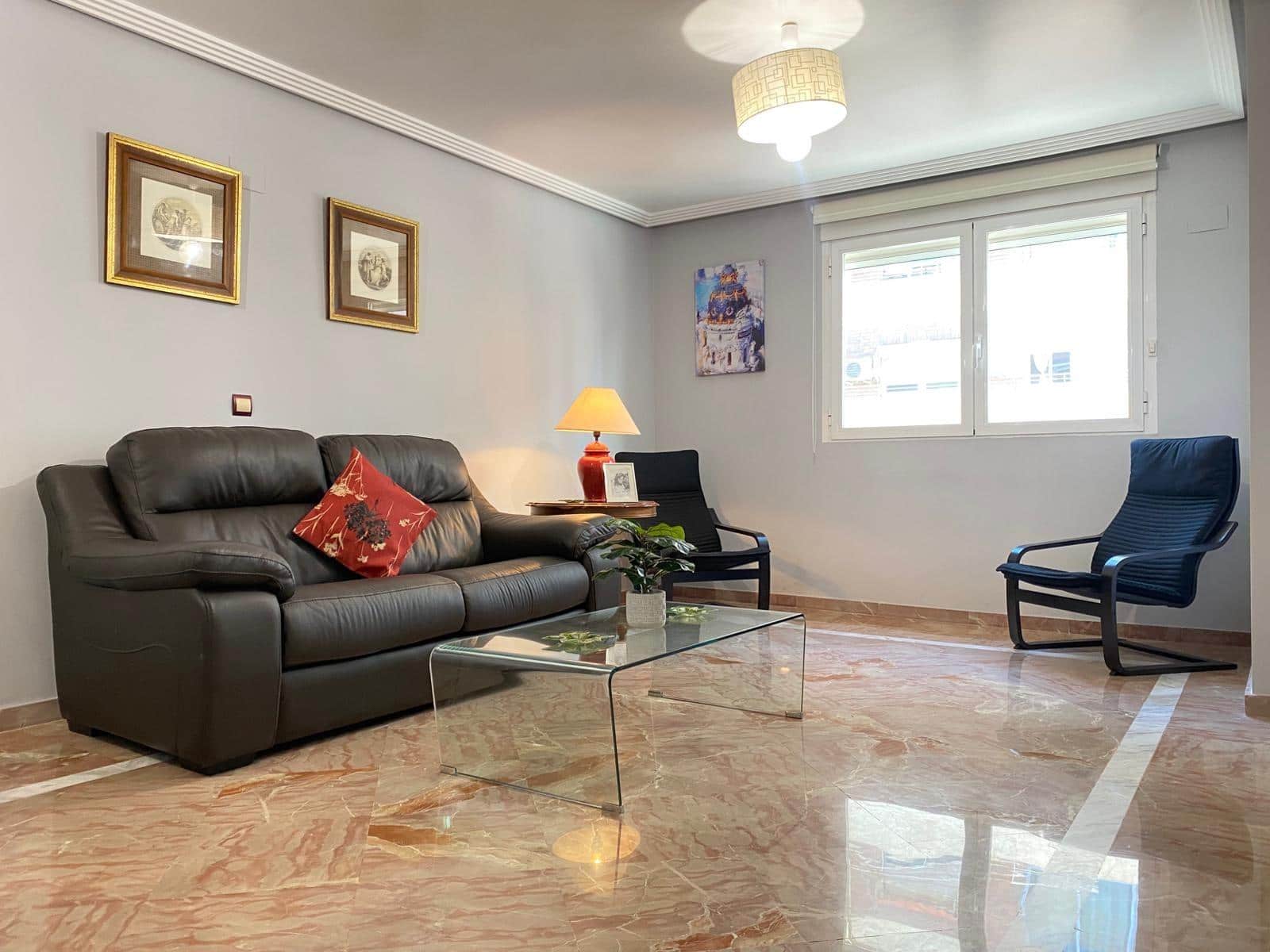 4 makuuhuone Asunto myytävänä paikassa Alicante kaupunki mukana 
autotalli - 350 000 € (Ref: 9519219)