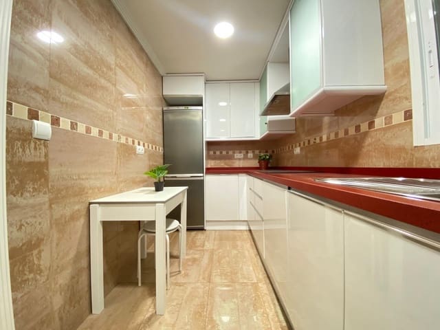 4 camera da letto Appartamento in vendita in Alicante città con garage - 350.000 € (Rif: 9519219)