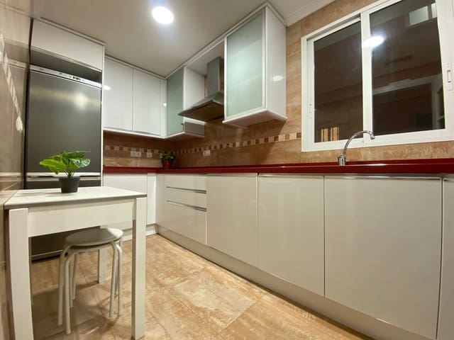 4 camera da letto Appartamento in vendita in Alicante città con garage - 350.000 € (Rif: 9519219)