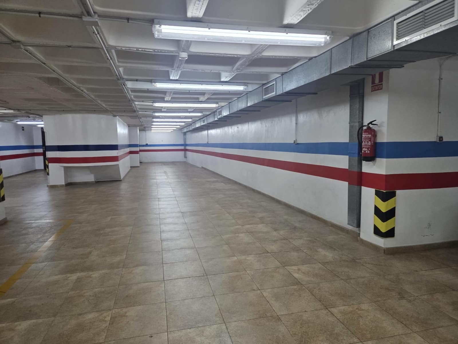 4 makuuhuone Asunto myytävänä paikassa Alicante kaupunki mukana 
autotalli - 350 000 € (Ref: 9519219)