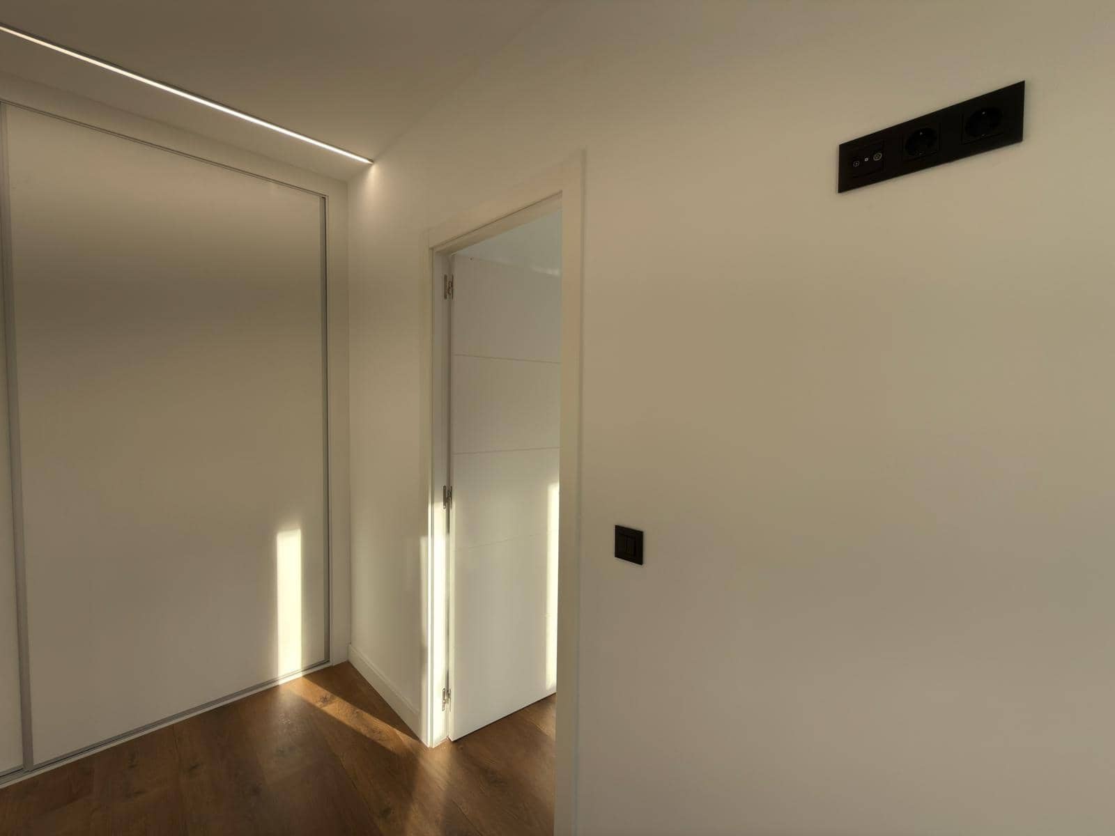 2 makuuhuone Asunto myytävänä paikassa Alicante kaupunki - 179 000 € (Ref: 9533954)